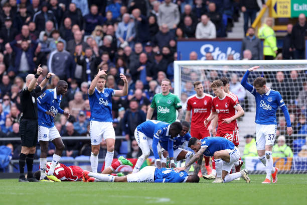 巨大的鼓舞 巨大的鼓舞