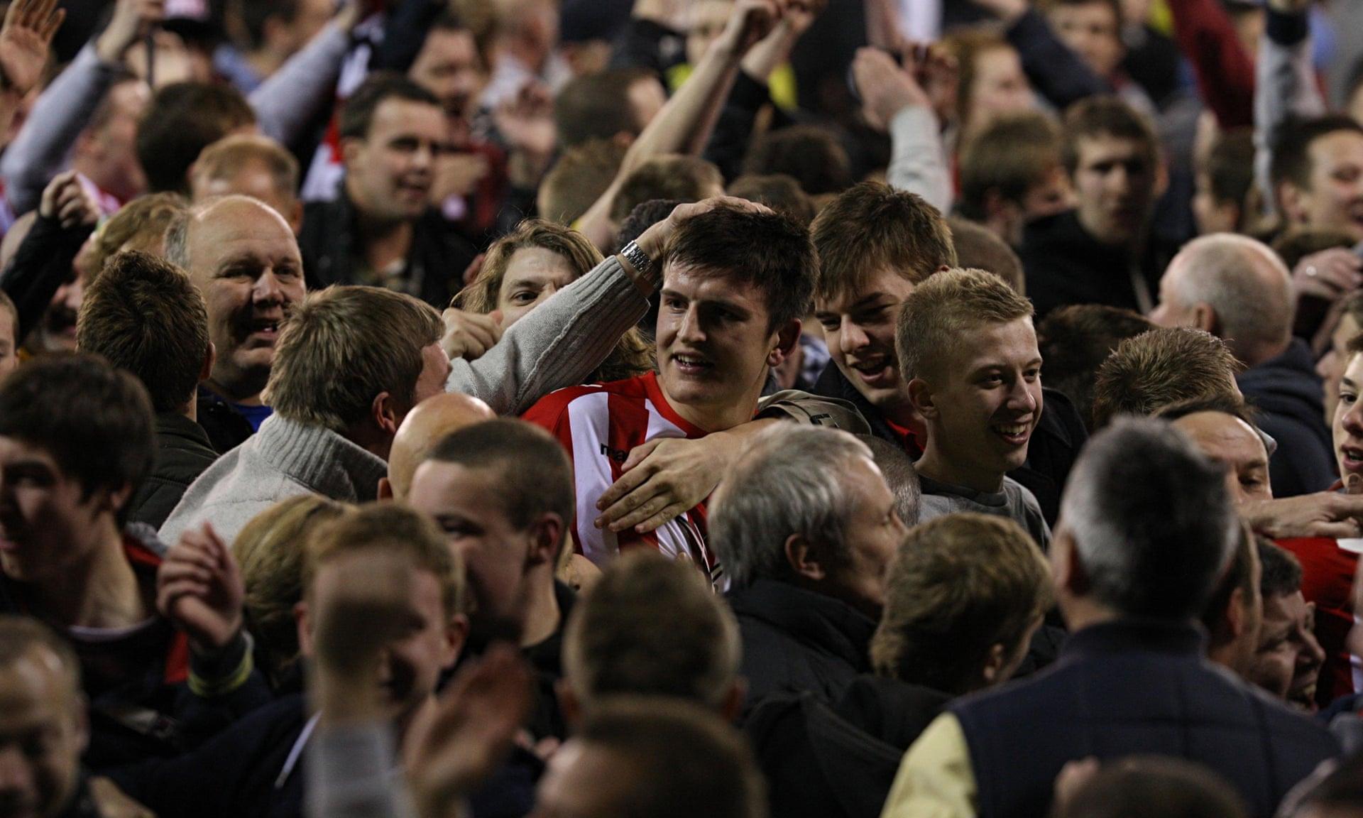 其中包括马 其中包括马